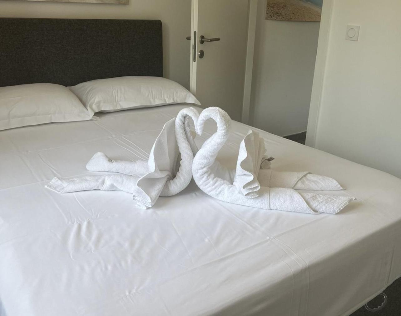 Residence Hoteliere Les Hameaux De Saint Cyprien Appartement 2 Chambres Lecci Εξωτερικό φωτογραφία